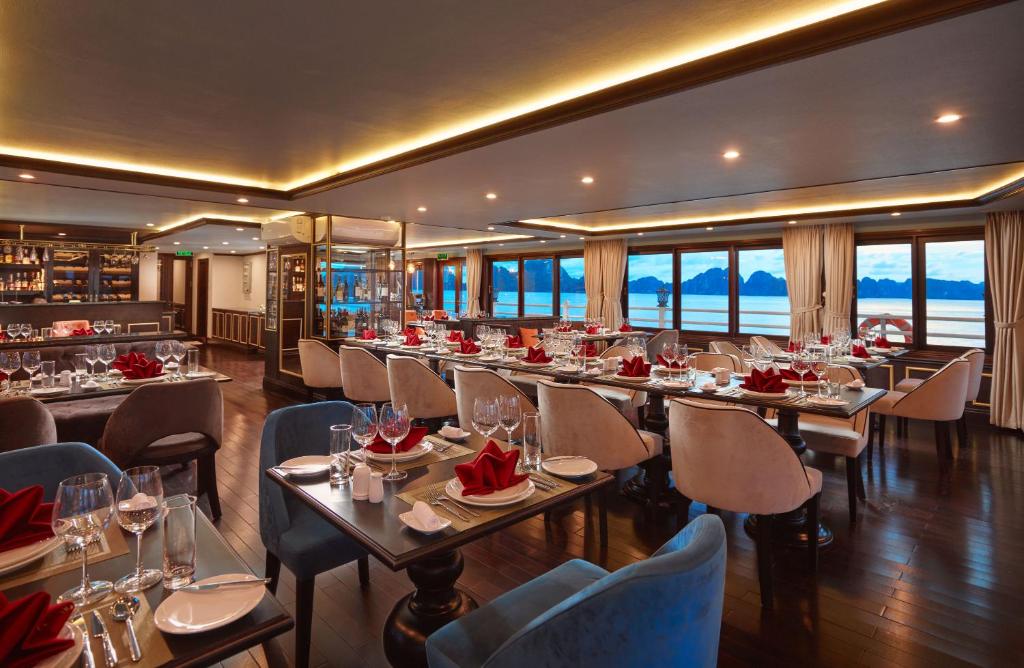 Athena Luxury Cruise photo 5