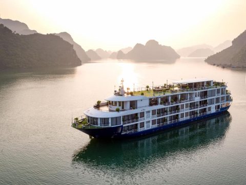 Mon Cheri Cruise – Vietnam City Breaks