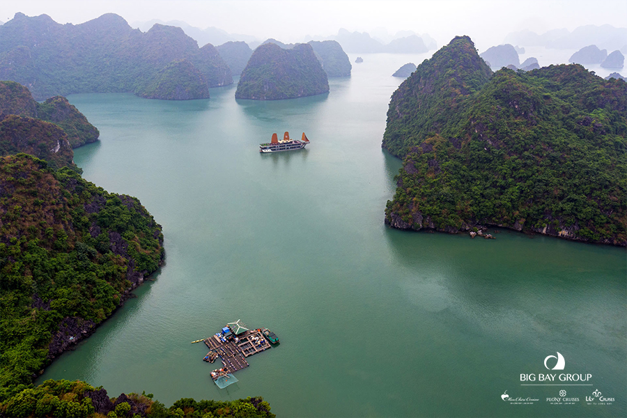 Classic Vietnam & Cambodia Tour in 16 Days photo 2